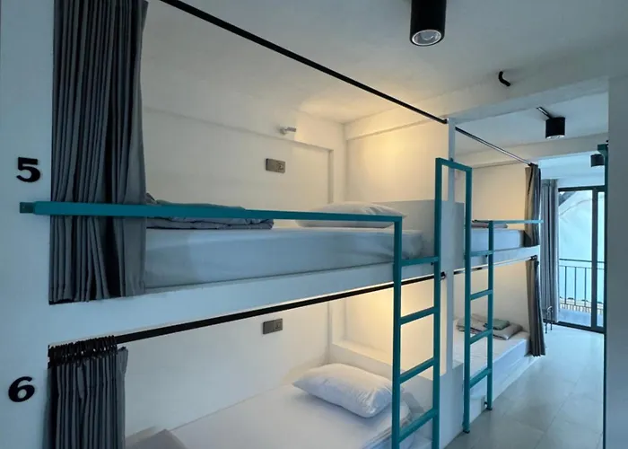 Canggu Central Hostel *