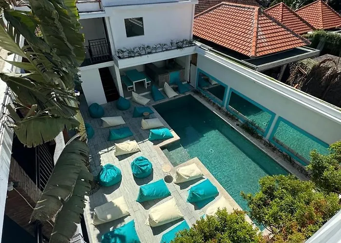 ホステル Canggu Central Hostel チャングー