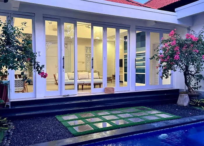 Canggu Central Hostel *